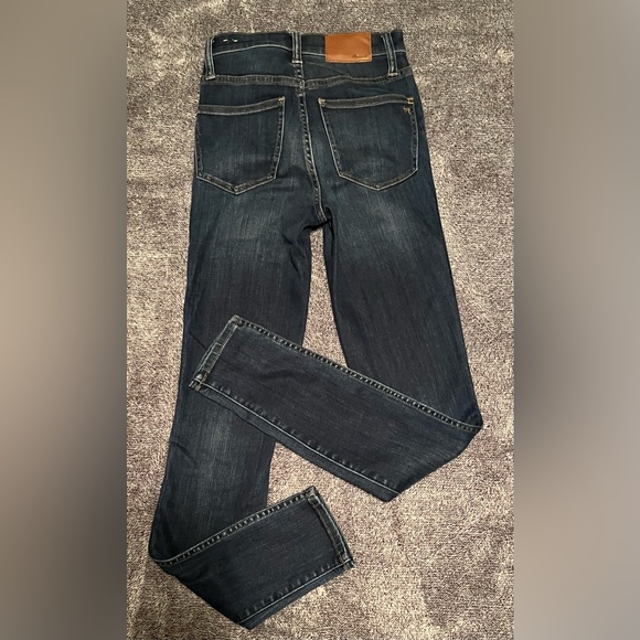 Madewell High-Rise Skinny Jeans in Danny Wash: TENCEL™ Denim Edition - Picture 7 of 9